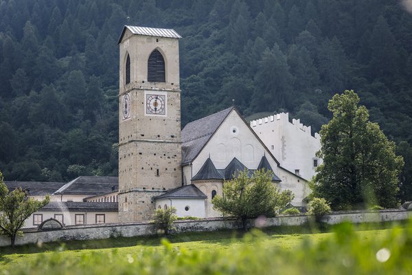 Die Klosterkirche - Kloster St. Johann in Müstair